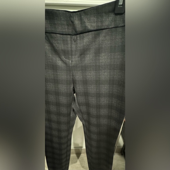 Hilary Radley Black & Gray Plaid Pants Size M - Picture 8 of 16